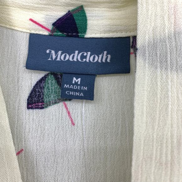 Modcloth Tie Neck Short Sleeve Blouse Womens Size Medium Cream Umbrella Print - Picture 5 of 9
